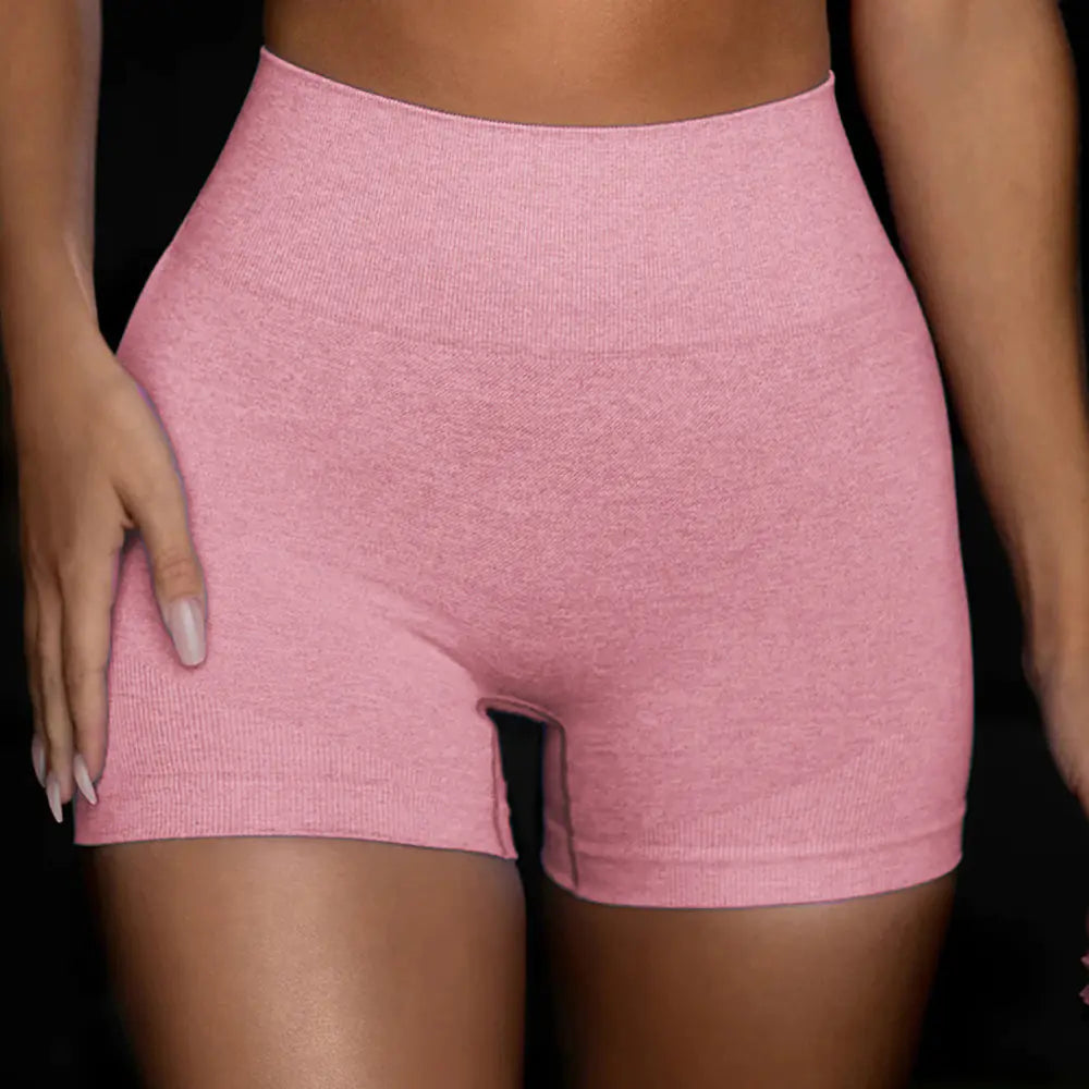 Seamless Women's Yoga Set for Fitness and Sports Wear